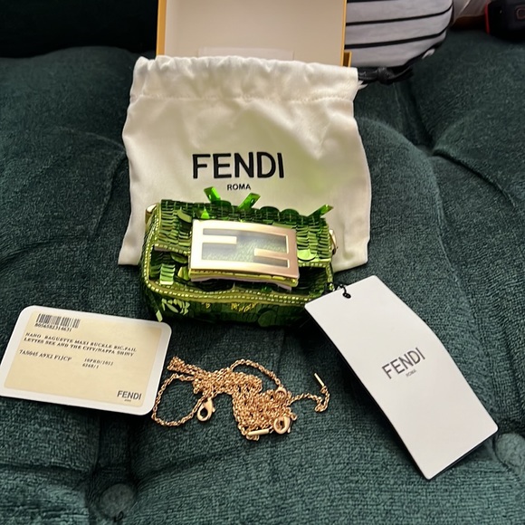 Fendi baguette nano charm - acid green sequins - Picture 4 of 9